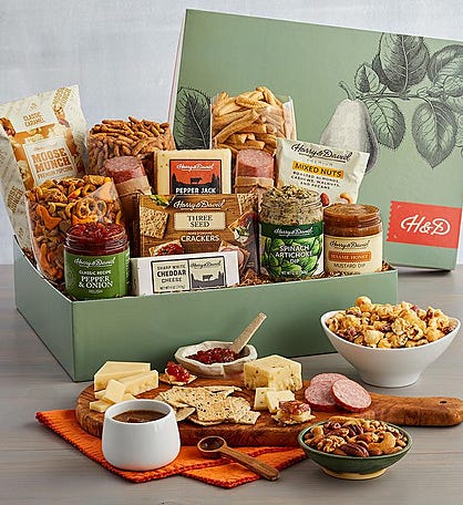 Deluxe Party Snack Box